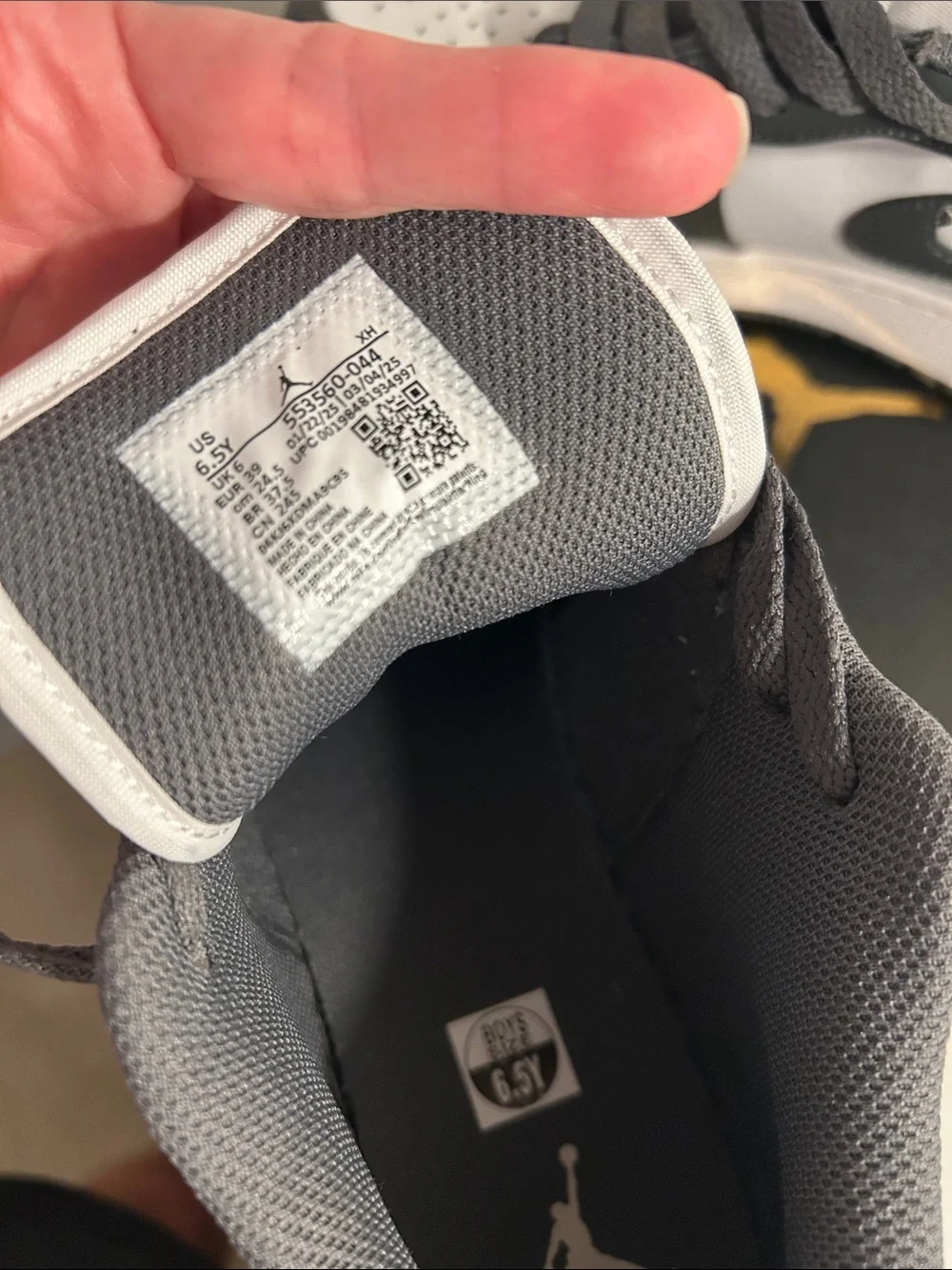 Jordan Kids size 6.5 Low-Top Sneakers - White & Dark Gray